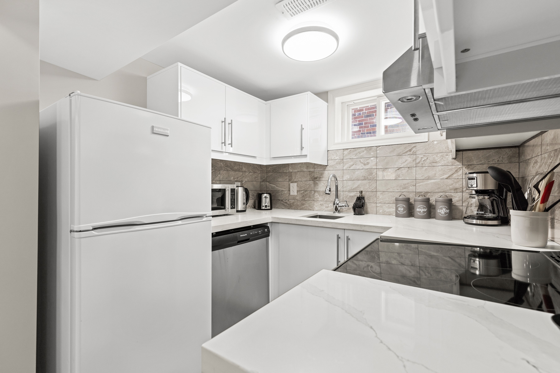 107 Parklea Dr East York 17 SRP_3475b