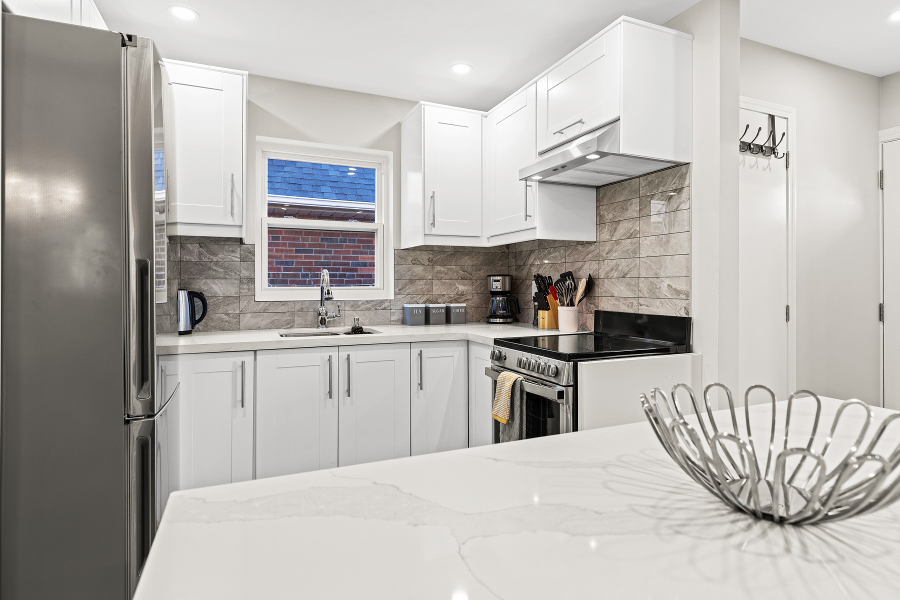 107 Parklea Dr East York 14 SRP_3531b