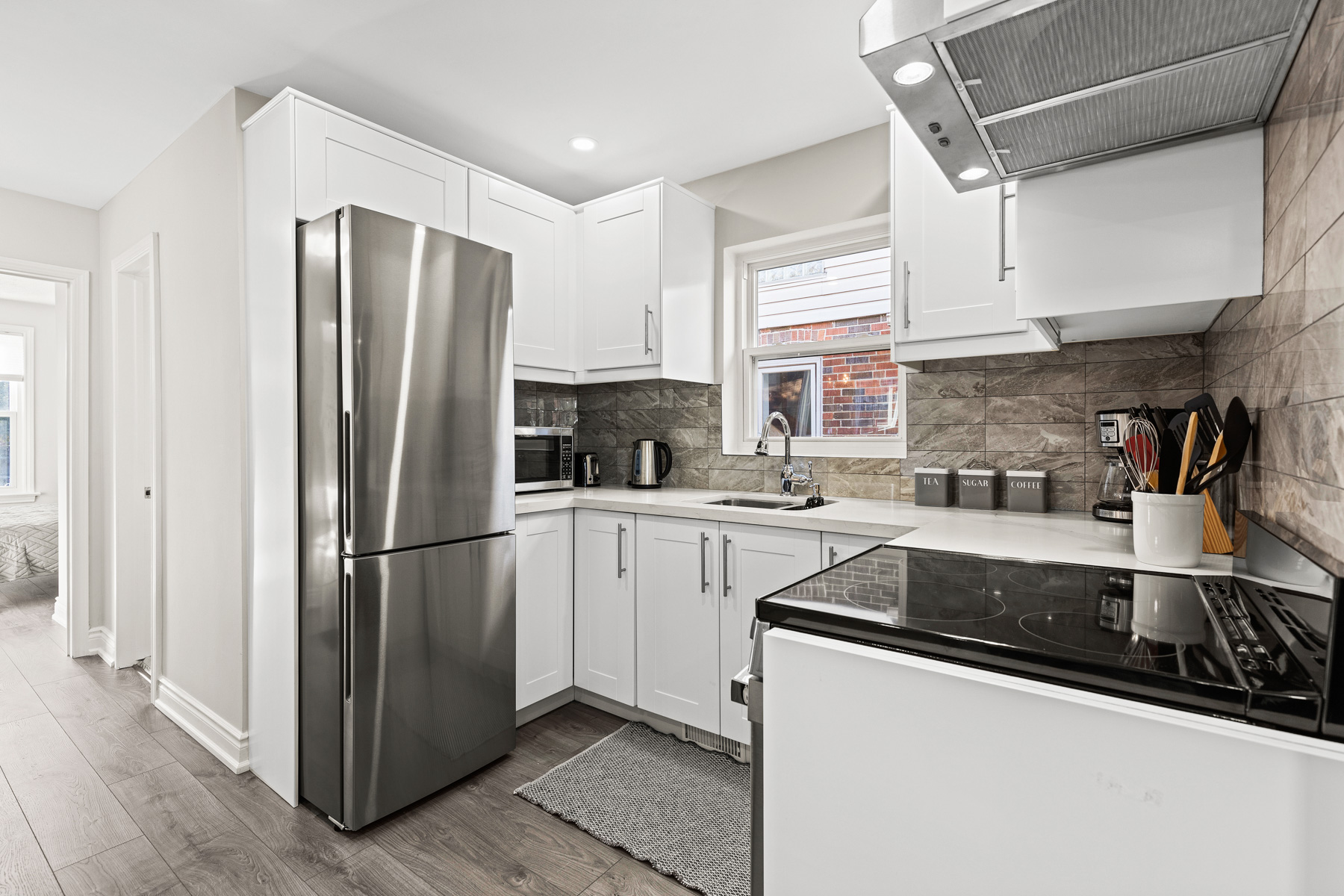 107 Parklea Dr East York 13 SRP_3536b