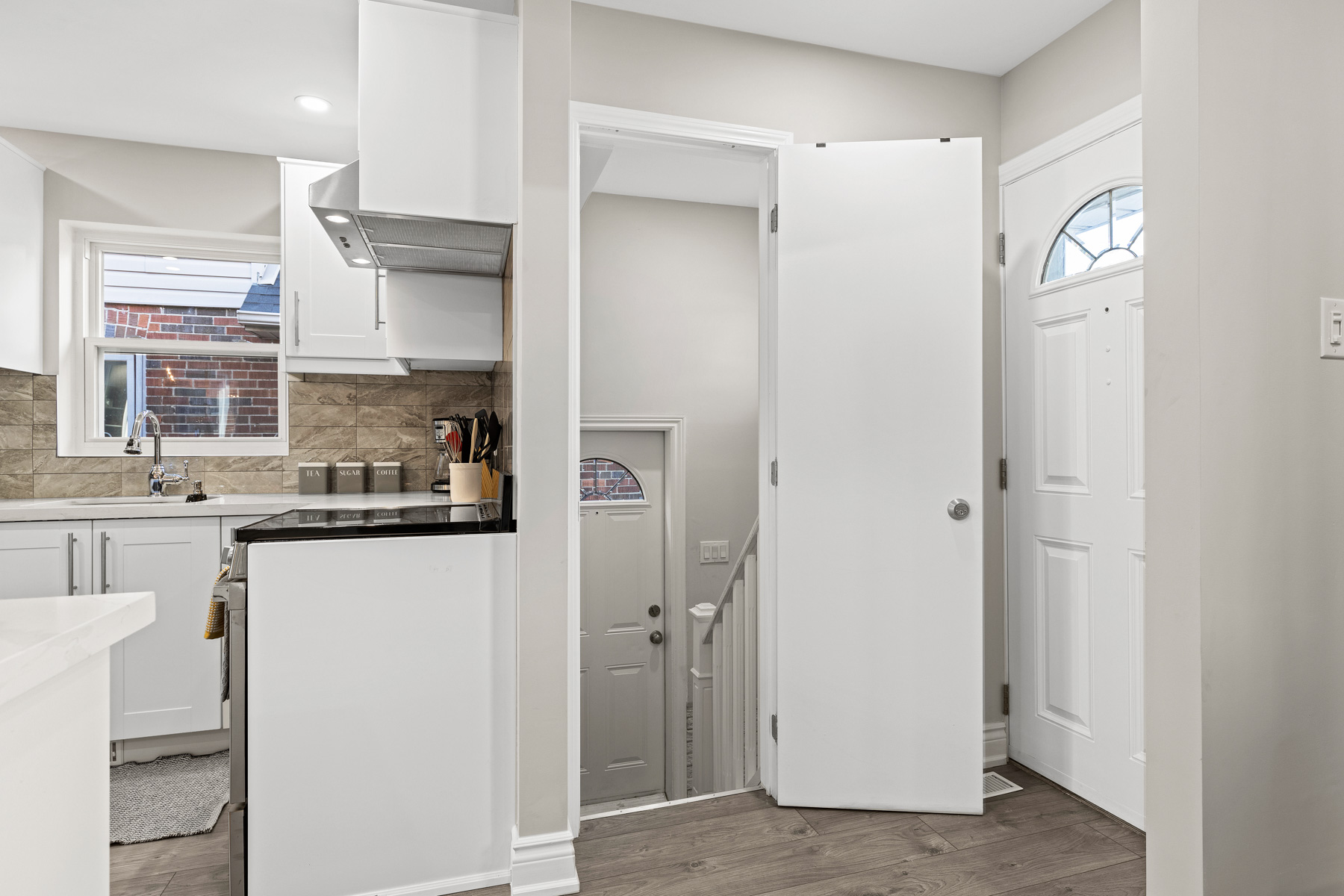 107 Parklea Dr East York 24 SRP_3576b